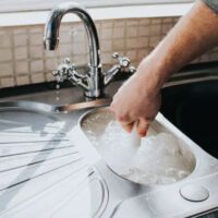 راه های جلوگیری از گرفتگی سینک آشپزخانه