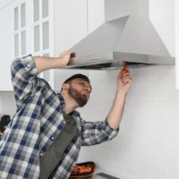 صدای زیاد هود: از دلایل فنی تا راه‌حل‌های کاربردی