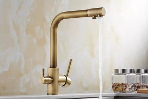 فرق شیر ظرفشویی دومنظوره با شیرهای معمولی چیست؟ مقایسه کامل