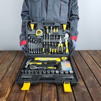 ۱۰ ابزار ضروری که هر خانه باید داشته باشد