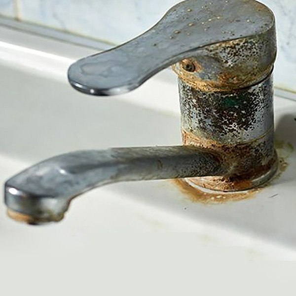 شیرآلات سیاه شده